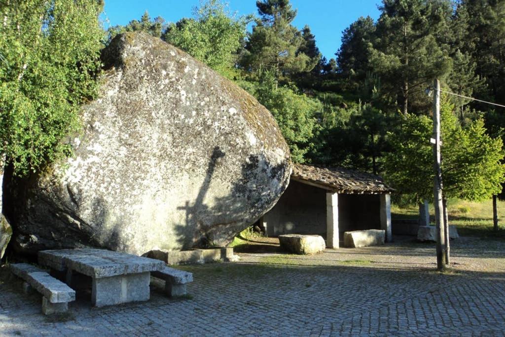Casa Oeste Sabugueiro  Luaran gambar